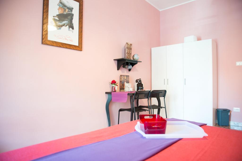 Authentic Sweet Home Rome Room photo